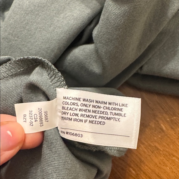 Duluth Men's Longtail T Relaxed Fit Long Sleeve Sage Green T-Shirt Size XL NWT - Picture 6 of 7